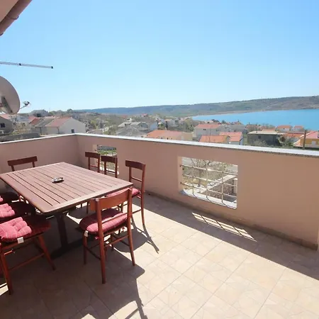 Njaco - Three Bedroom With Sea View * Rtina