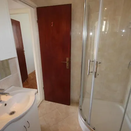 Appartamento Njaco - Three Bedroom With Sea View Rtina