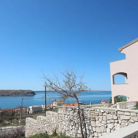 Njaco - Three Bedroom With Sea View